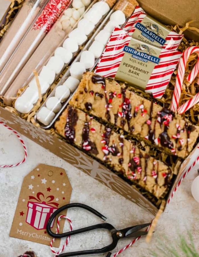 Best Christmas gifts for teachers: DIY hot chocolate kit