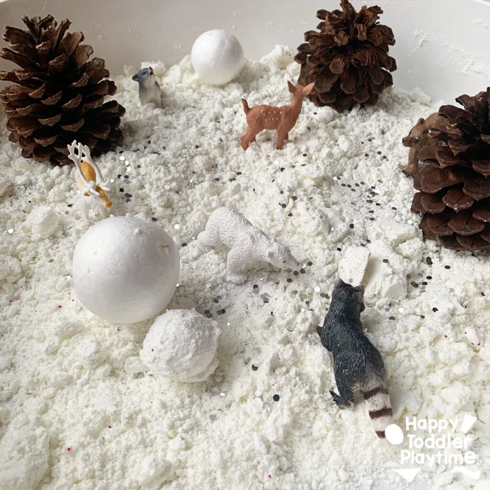 Snowy enchantment sensory bin: Christmas activities for kids