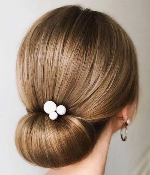 Le chignon bas