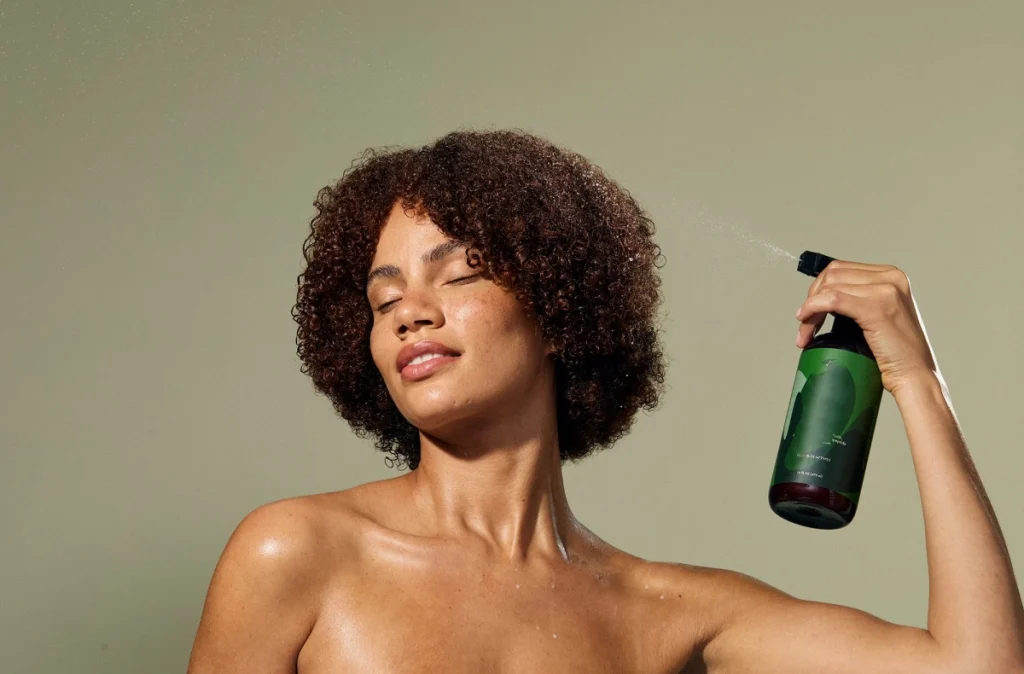 Shampoing hydratant pour cheveux bouclés