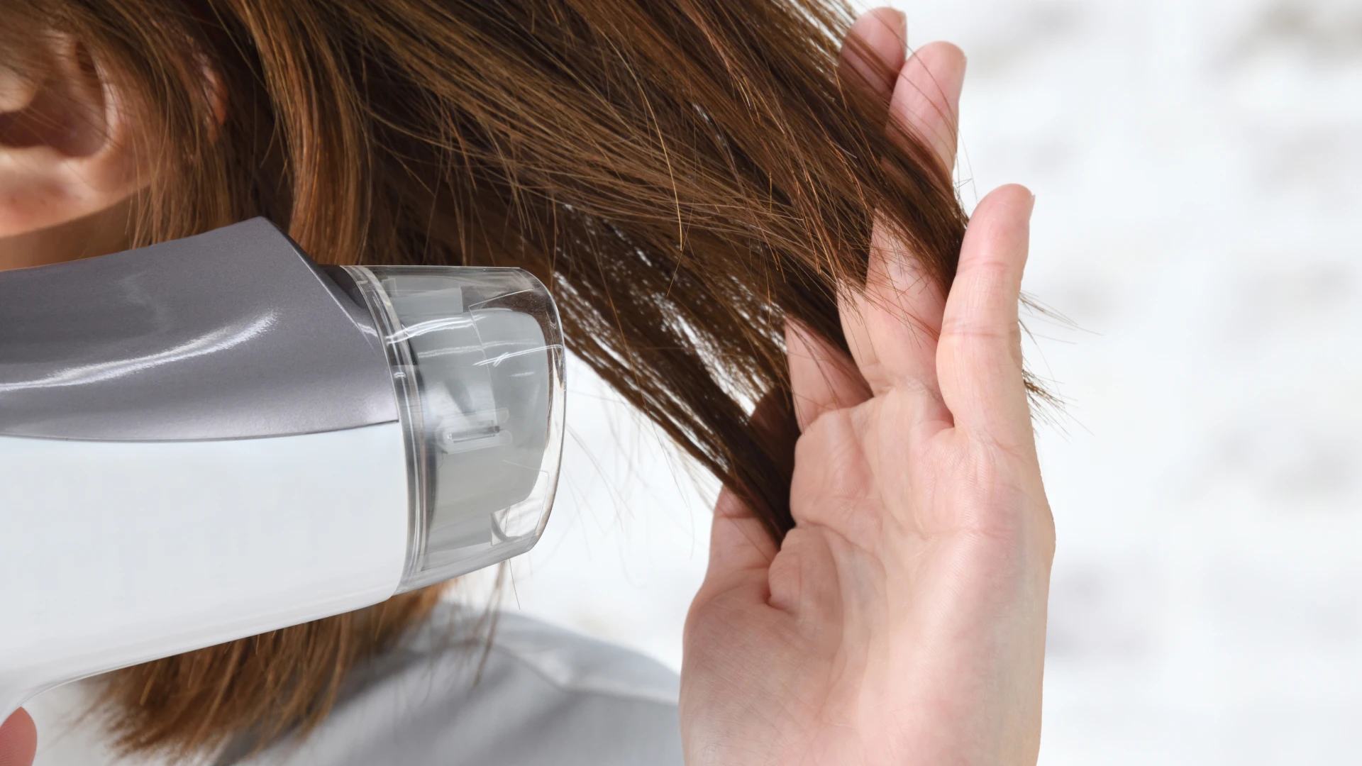 What is the approximate air volume for a hair dryer? Explaining the benefits of using a hair dryer with high airflow