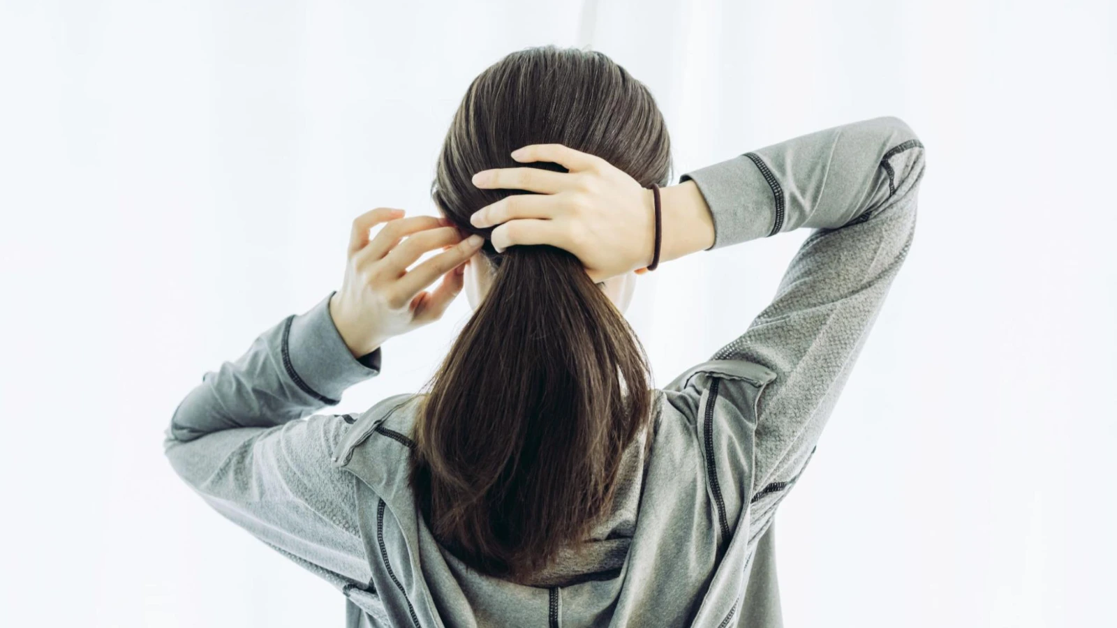 First aid for fixing hair that has become untidy over time