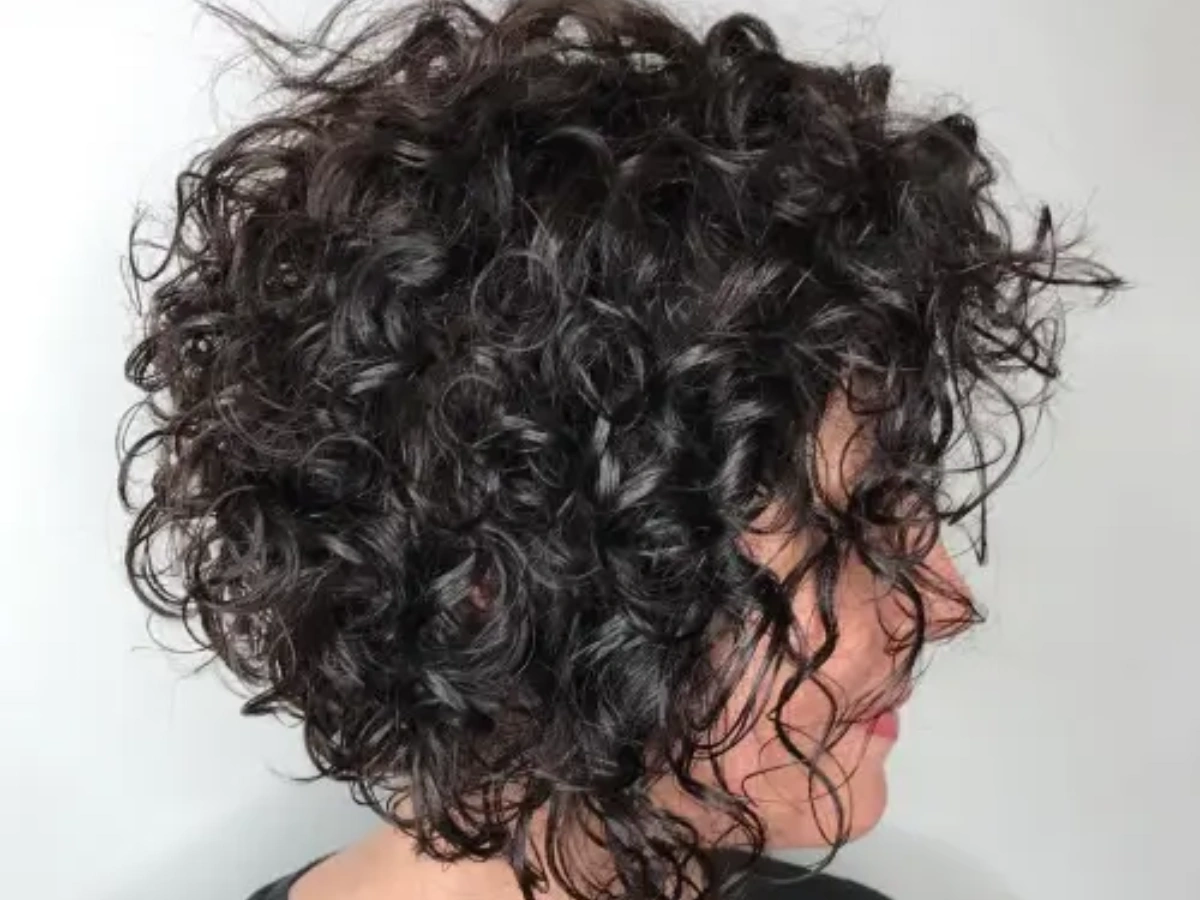 Curly inverted bob