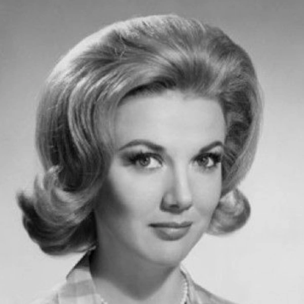 The 60s flip | 1960s hairstyles