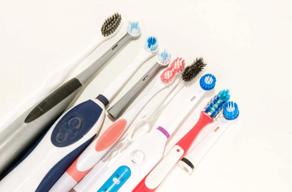 Electric toothbrush VS vibrating VS rotating