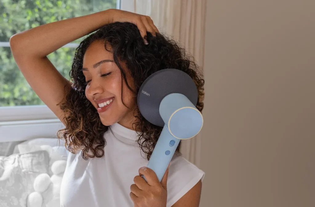 How to use the best universal diffuser for curly hair 