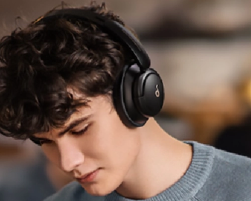 Noise-canceling headphones | Back to School gifts for students