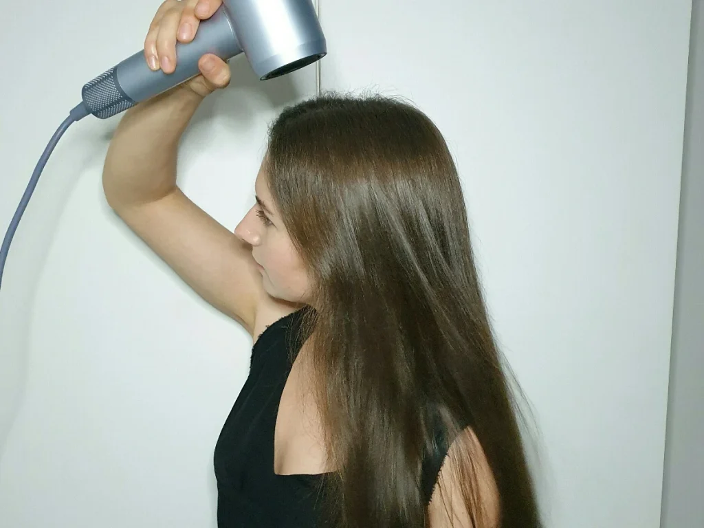 Speedy drying of the best hair dryer for thick hair