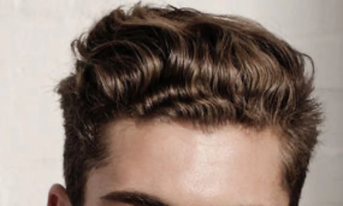 The pompadour | Medium-length hairstyles for wavy hair