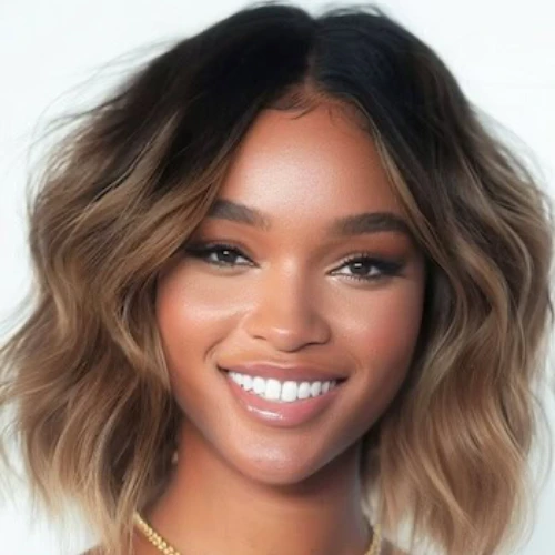 Wavy lob with center parting | Medium-length hairstyles for wavy hair