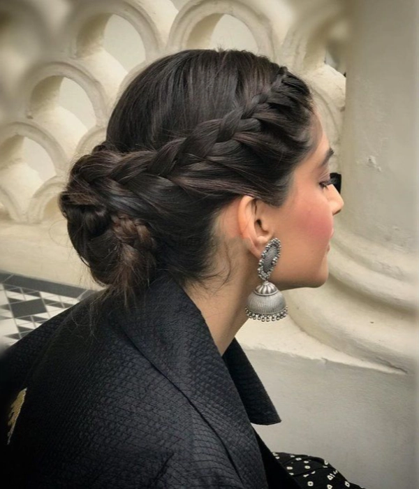 Braided bun: Hairstyles for saree