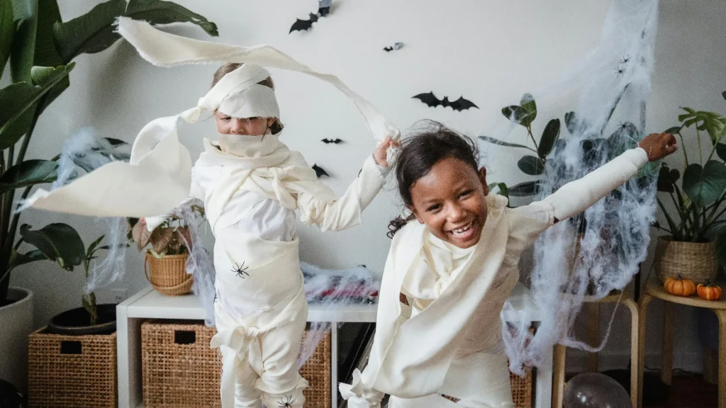 Fun Halloween gifts for children: A costume 