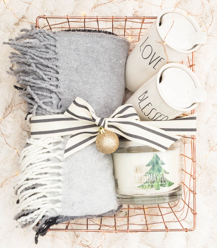 Cozy blanket gift set