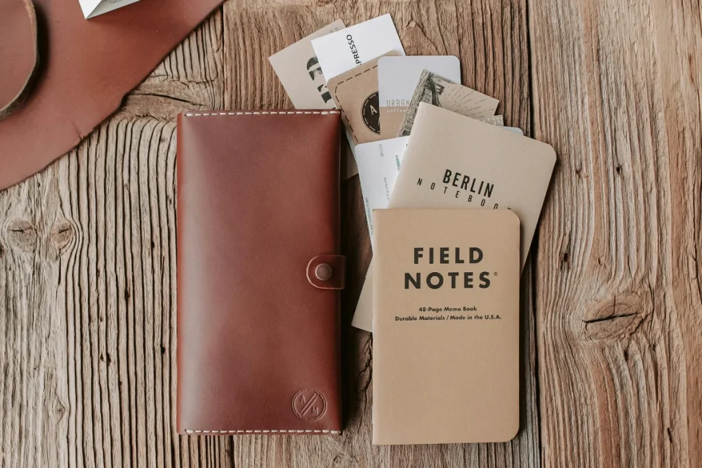 Christmas gifts for dad: Personalized leather wallet