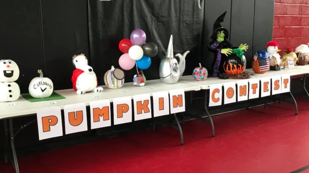 Pumpkin decorating contest