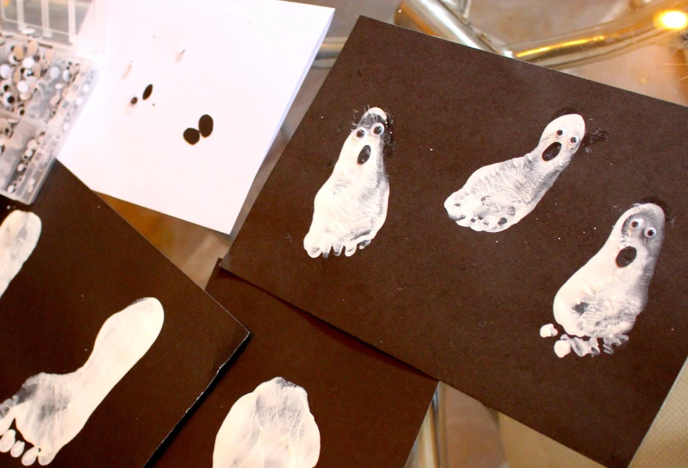 Tiny footprint ghosts