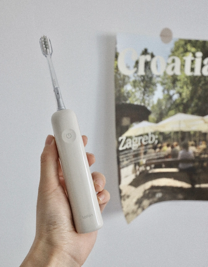 Cutting-edge electric toothbrush